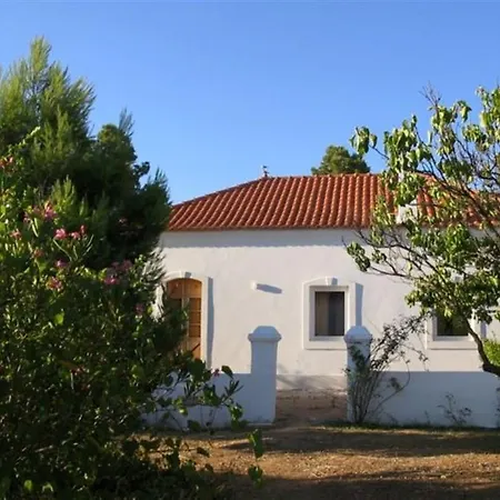 Quinta Teresinha Estombar