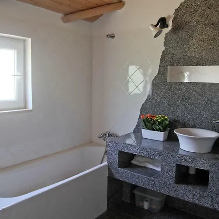Quinta Teresinha Holiday home Estombar